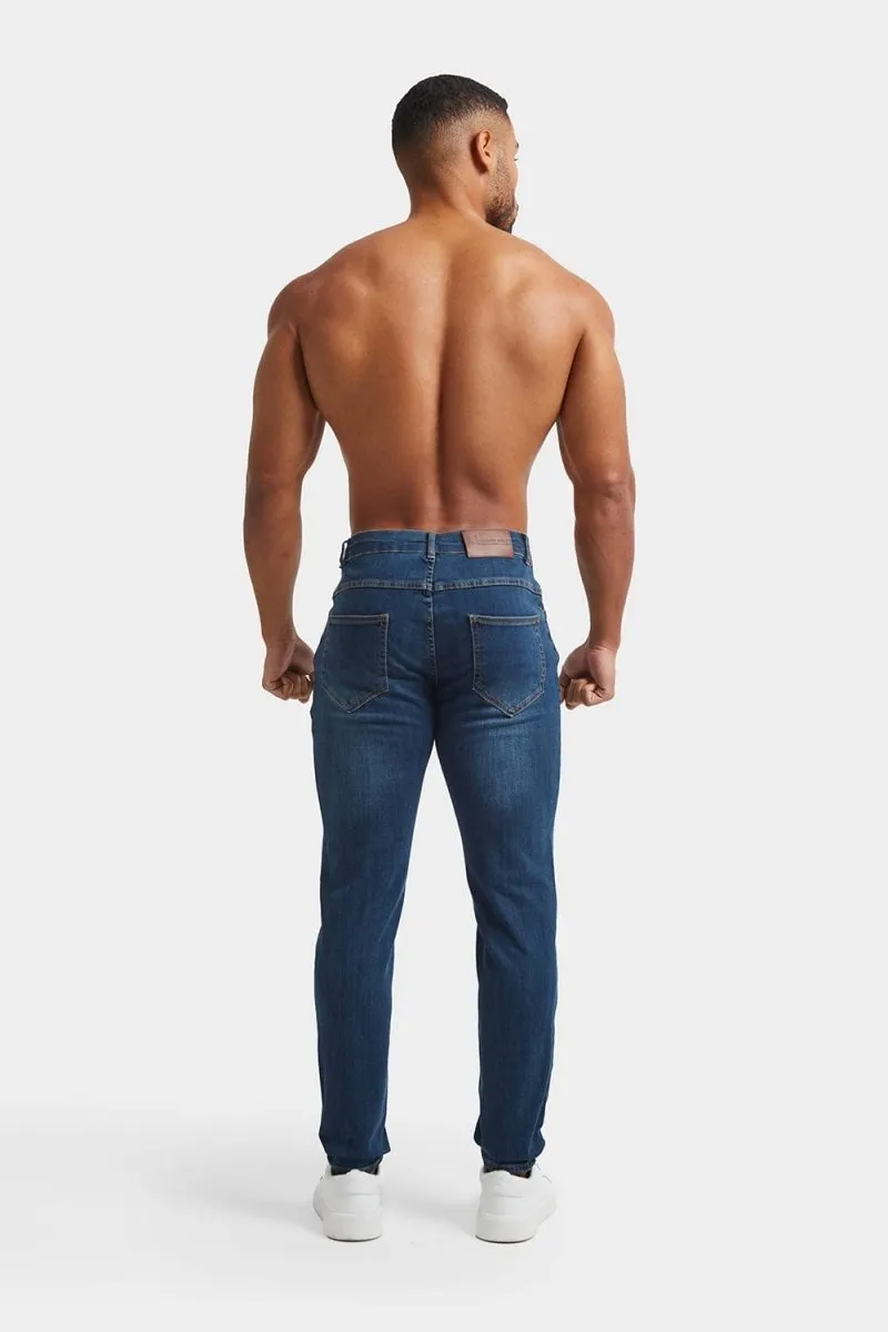 Athletic Fit Jeans in Dark Blue