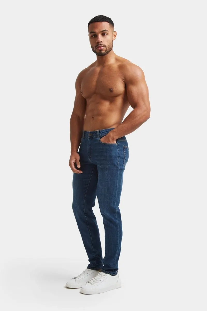 Athletic Fit Jeans in Dark Blue