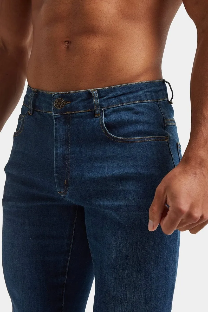 Athletic Fit Jeans in Dark Blue