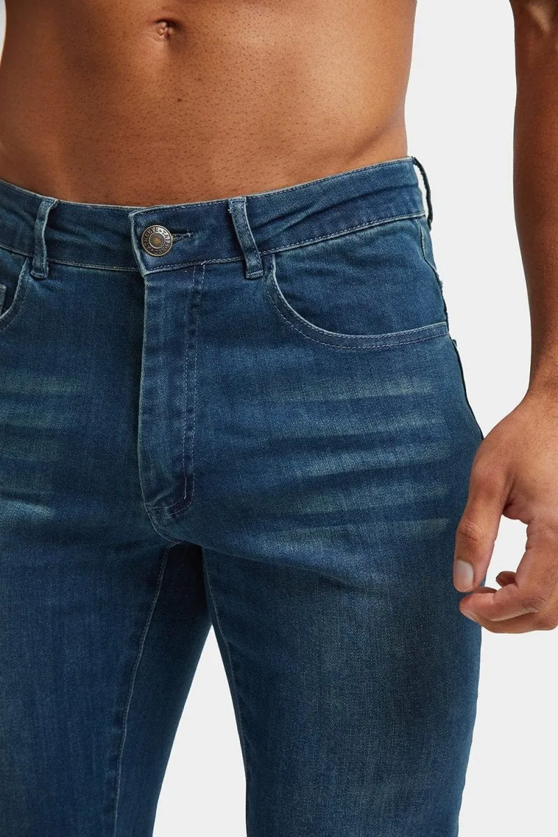 Athletic Fit Jeans in Mid Blue