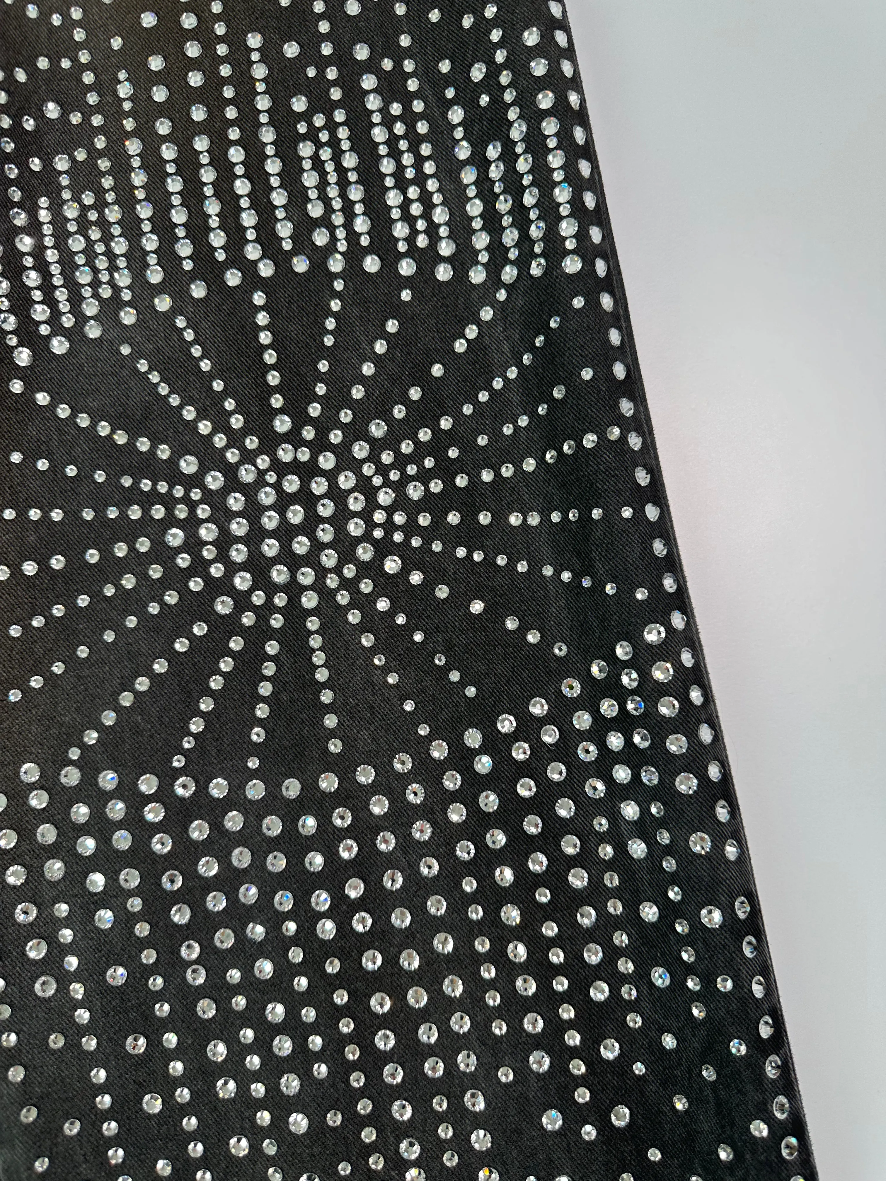 Jeans Neri Con Strass Effetto Sfaccettato