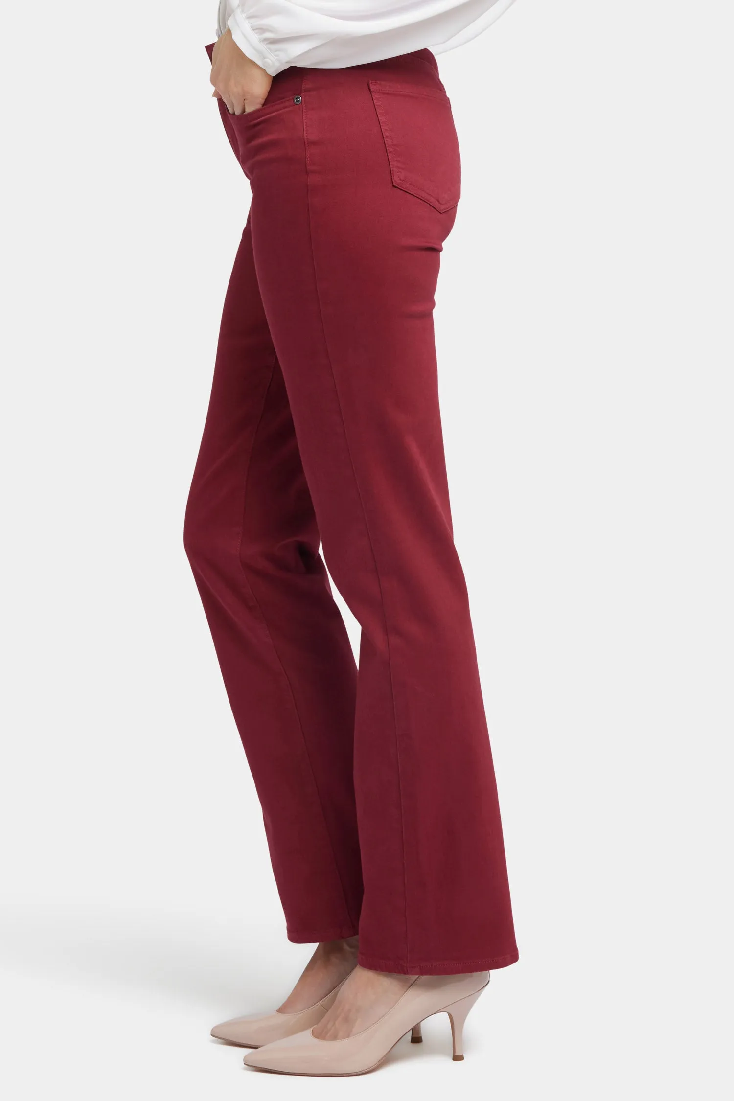 Marilyn Straight Jeans In Petite - Wild Currant