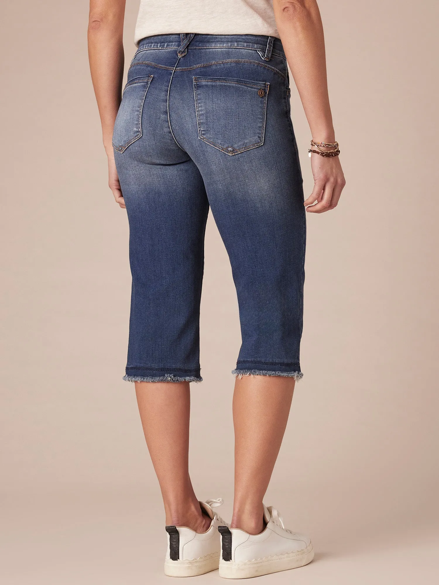 "Ab"solution® Blue Denim Petite Fray Hem Skimmer Capri
