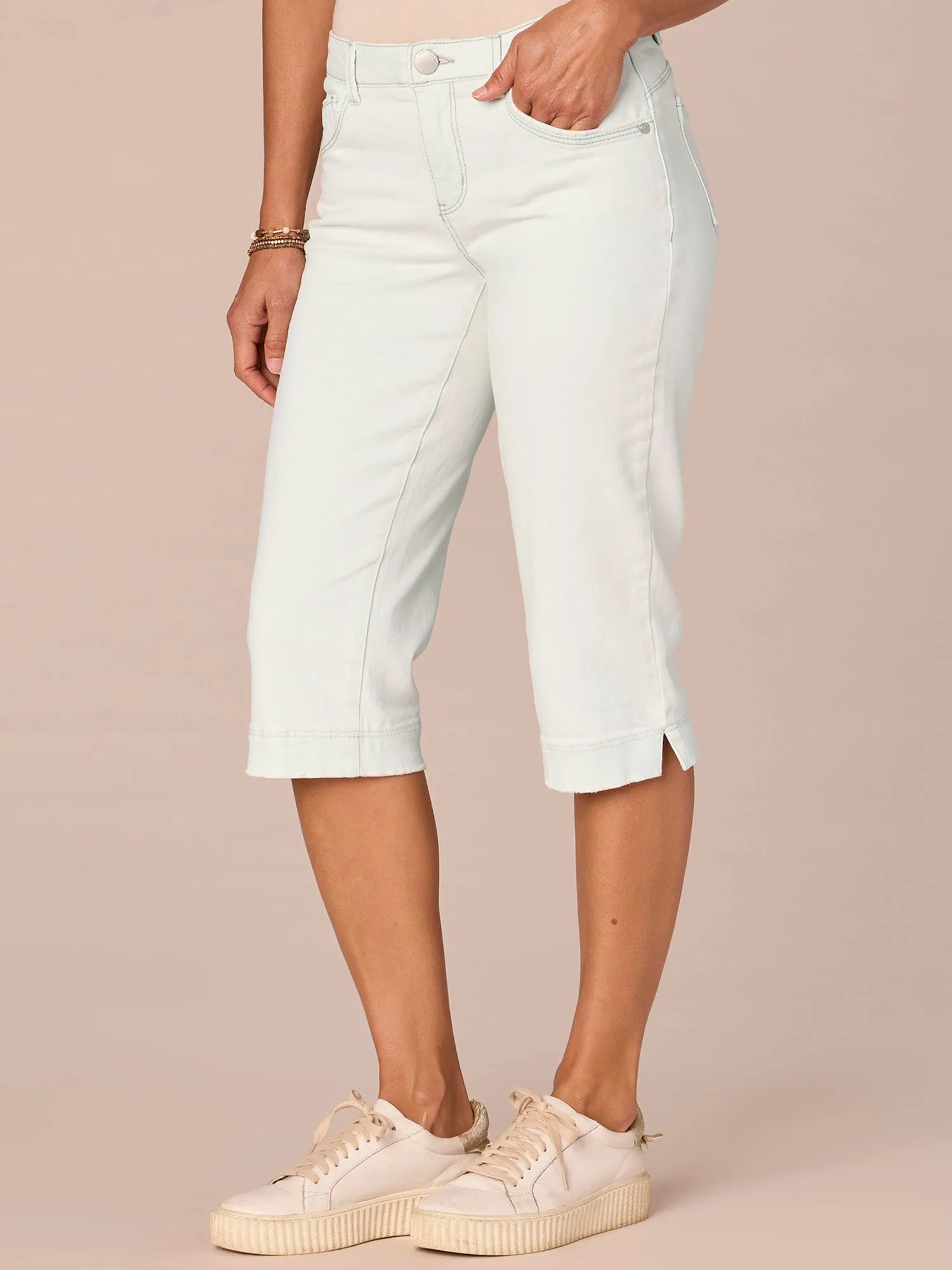 "Ab"solution Mid-Rise Skimmer Capri Jeans with Slit Hem