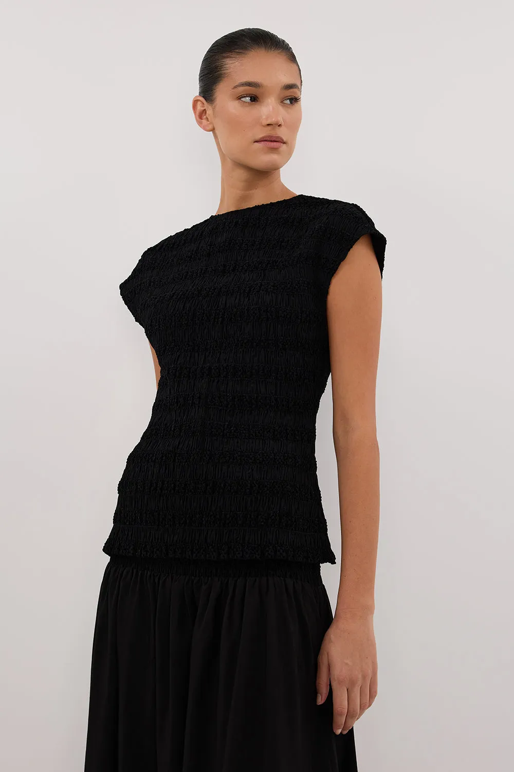 SIERRA BLACK TEXTURED TOP