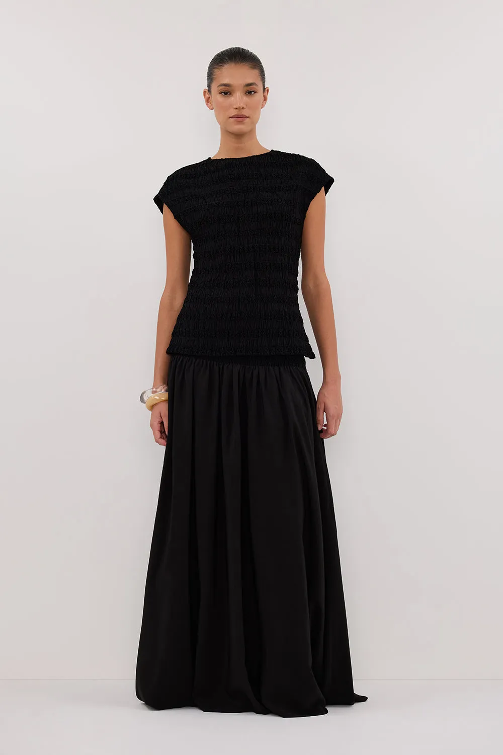 SIERRA BLACK TEXTURED TOP