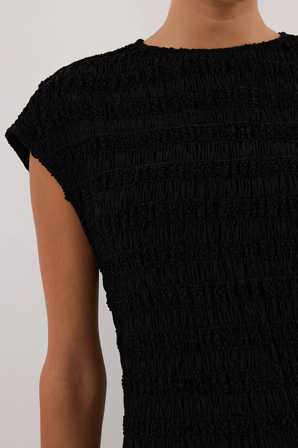 SIERRA BLACK TEXTURED TOP