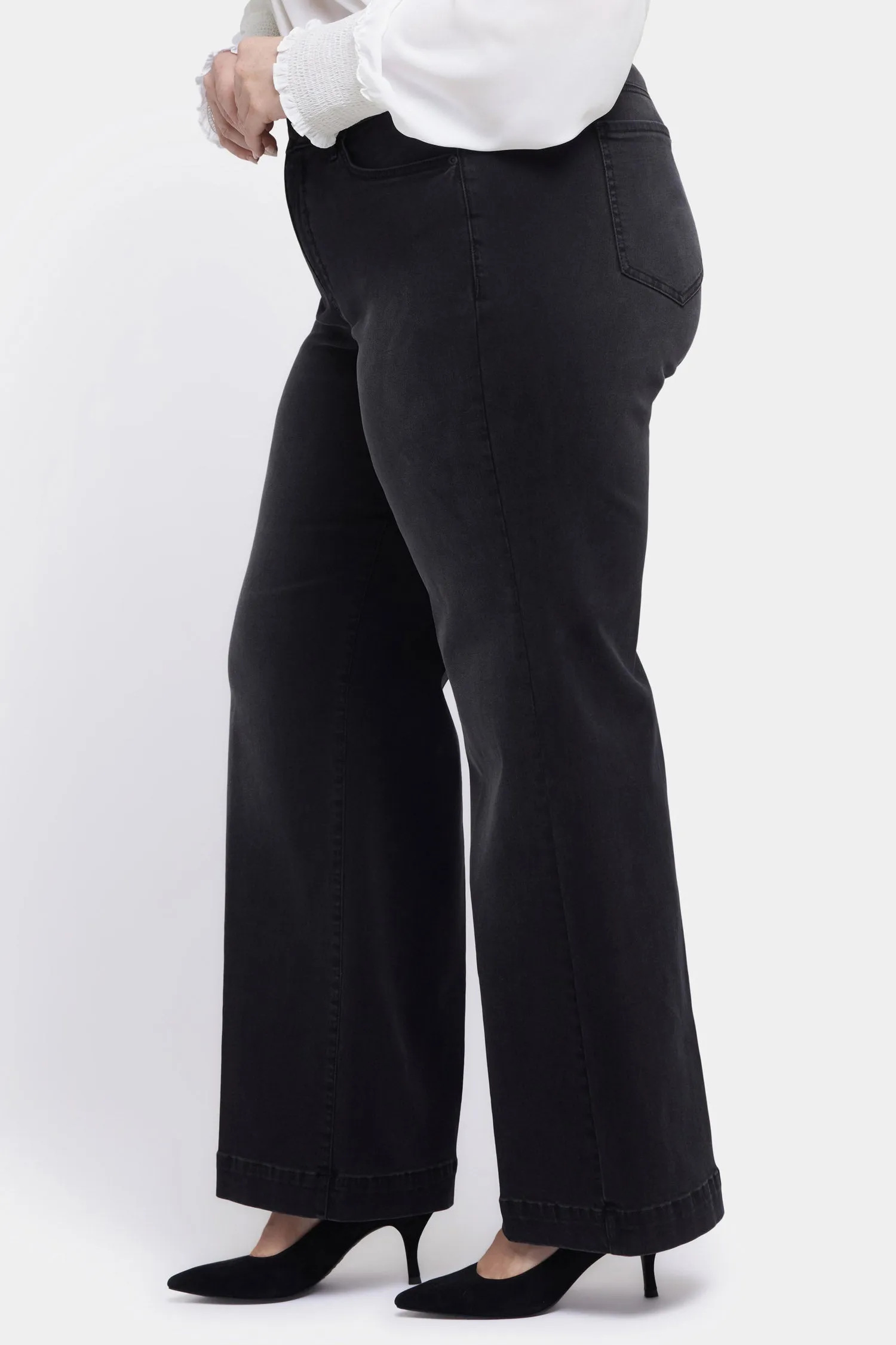 Teresa Wide Leg Jeans In Plus Size - Crosswinds